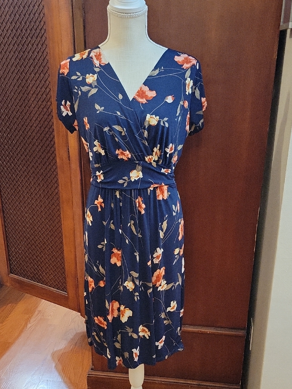 New Kaileigh Stitch Fix V-Neck Faux Wrap Knit Dress Navy Blue Floral Women’s XL*
